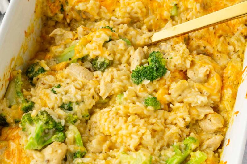 Creamy Chicken Broccoli Rice Cheese Casserole